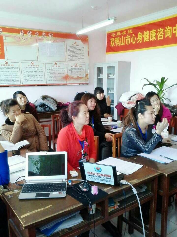 2014-12-6-7开了两天工作坊，陈景英主任来主讲的3.jpg